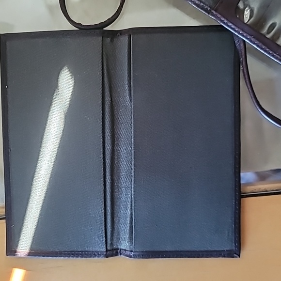 Vintage Fossil Leather Crossbody Wallet - Picture 7 of 10